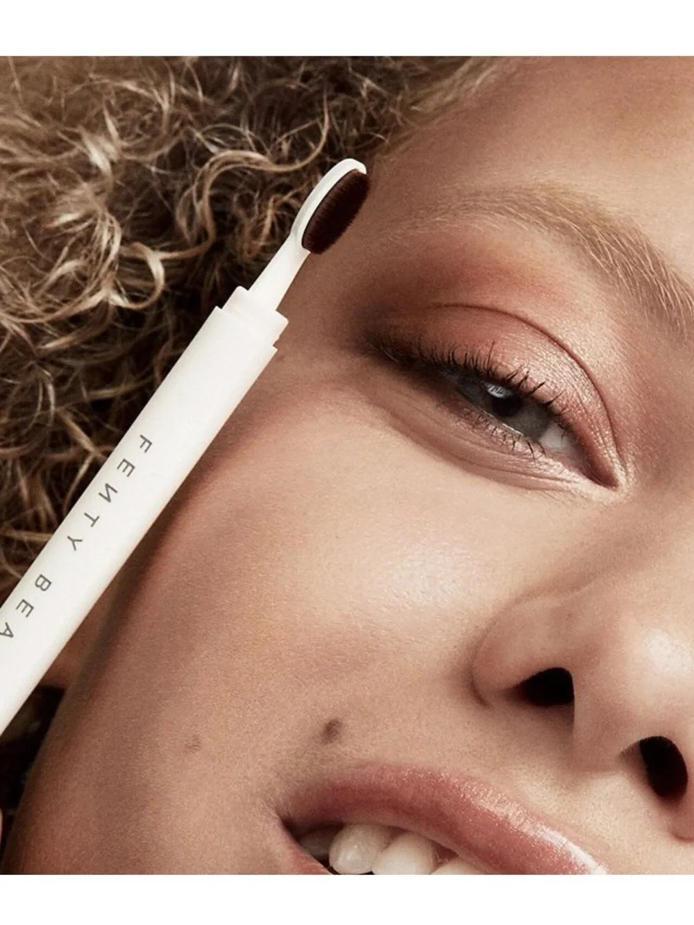 Fenty Beauty by Rihanna Brow MVP Ultra Fine Brow Pencil & Styler (Soft Red)